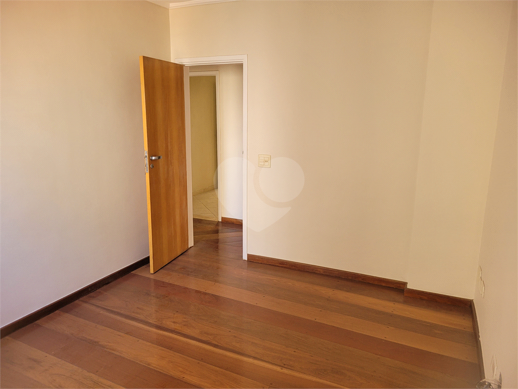 APARTAMENTO em SANTANA