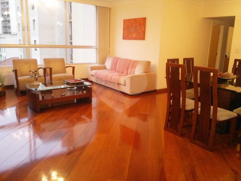 APARTAMENTO em SANTANA