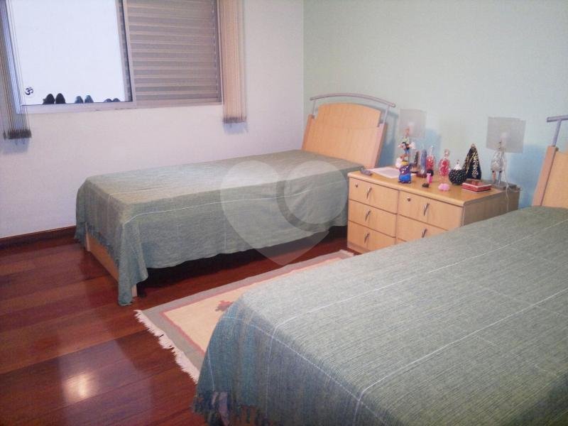 APARTAMENTO em SANTANA
