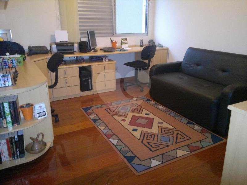 APARTAMENTO em SANTANA