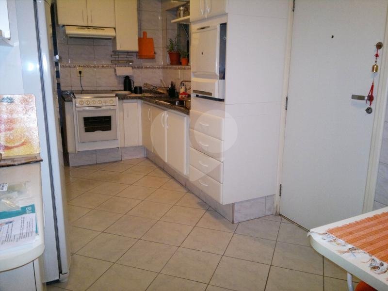 APARTAMENTO em SANTANA