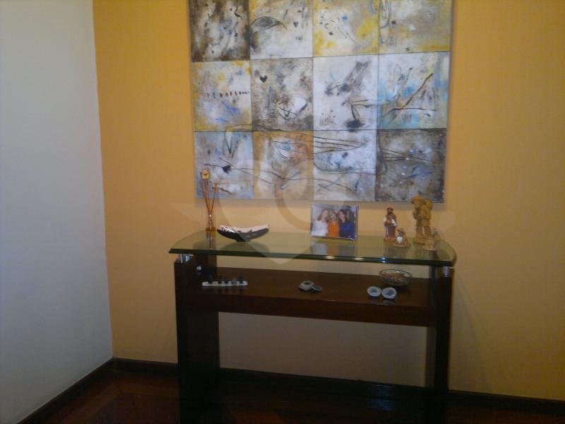 APARTAMENTO em SANTANA