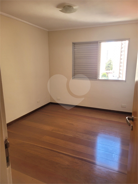 APARTAMENTO em SANTANA