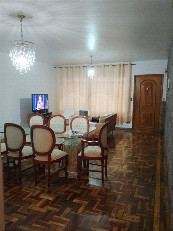 Sobrado à venda com 3 quartos, 190m² - Foto 2