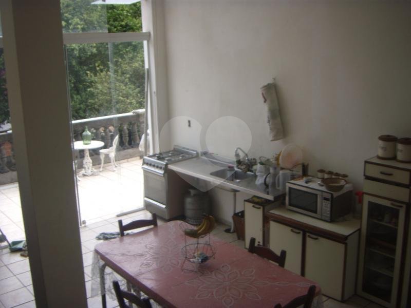 Casa com 6 Quartos para Venda no Tremembé.