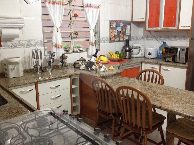 Sobrado à venda com 3 quartos, 225m² - Foto 10