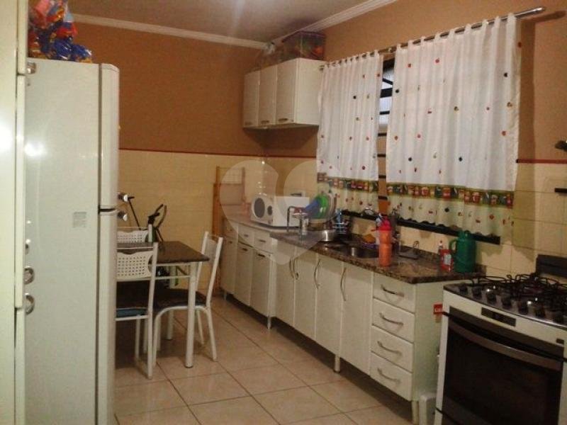 SOBRADO em VILA GUSTAVO