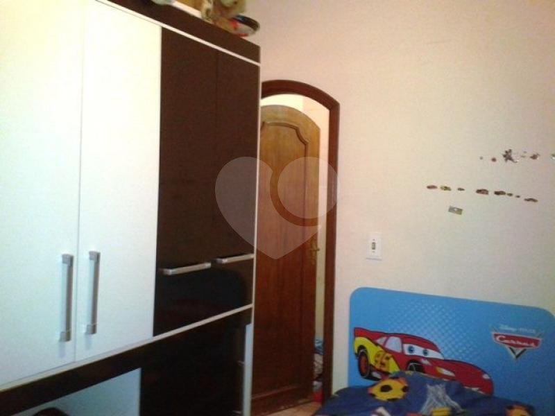 SOBRADO em VILA GUSTAVO