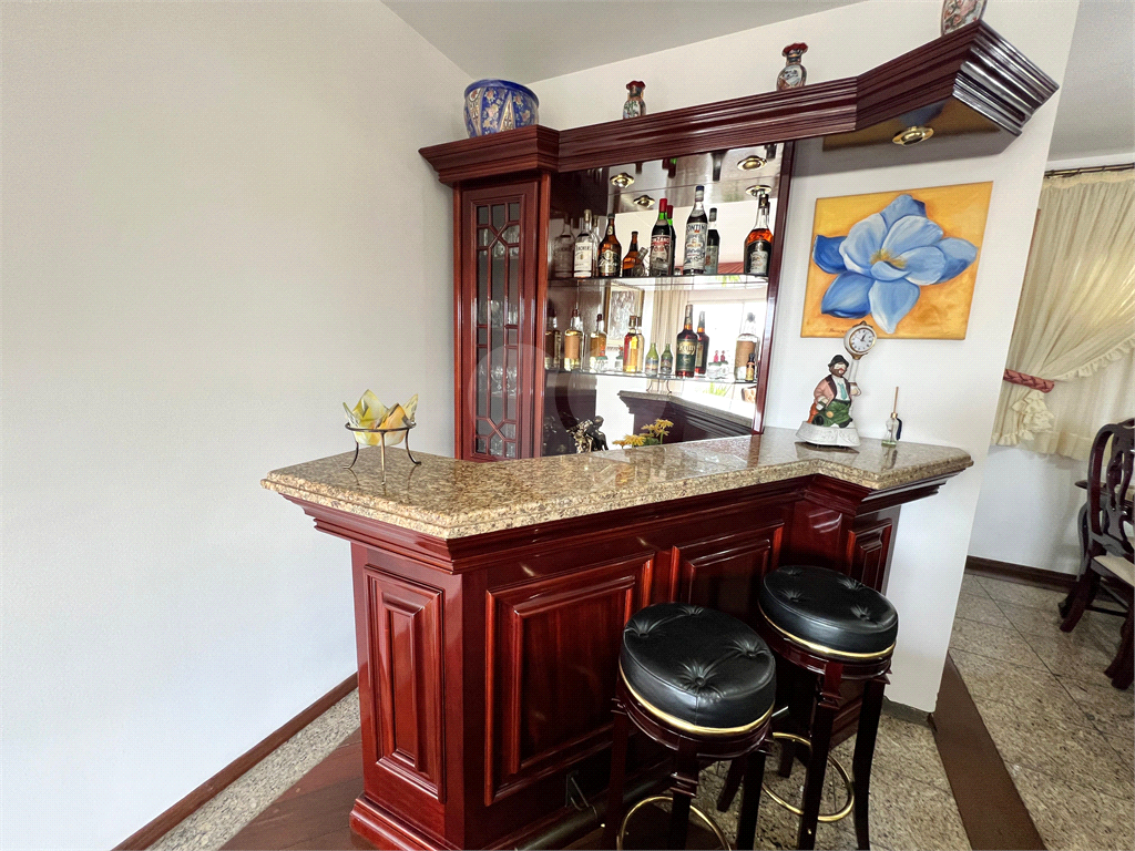 APARTAMENTO em ÁGUA FRIA