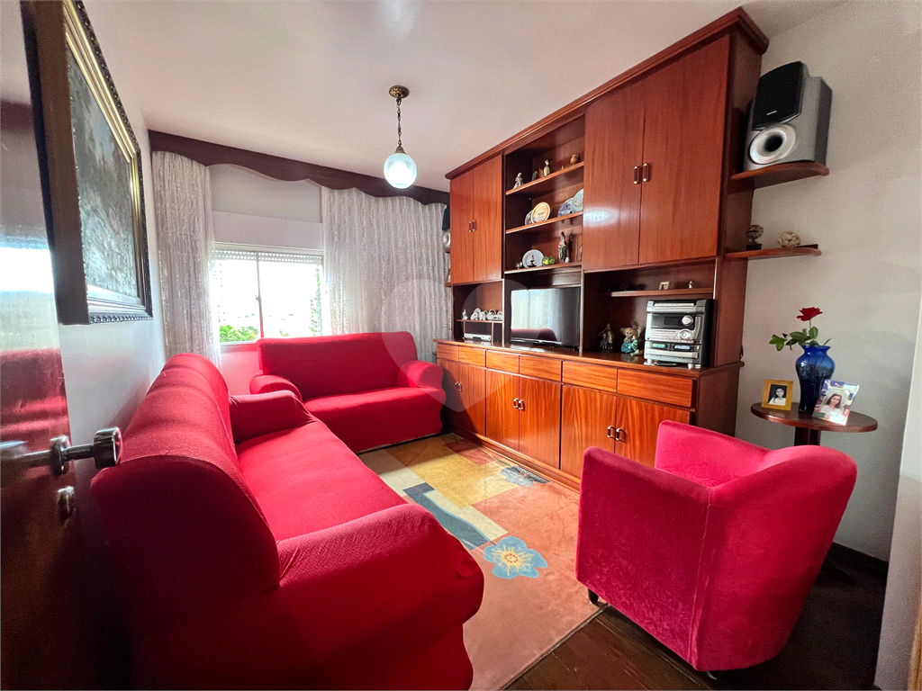 APARTAMENTO em ÁGUA FRIA