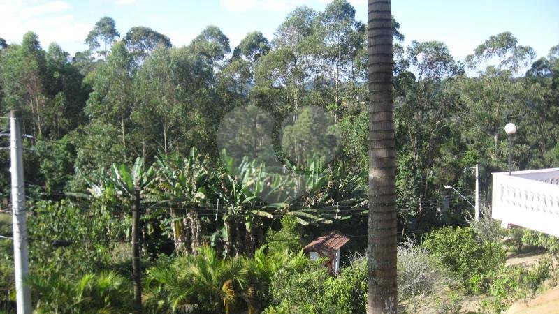 VENHA MORAR NA SERRA DA CANTAREIRA - MAGNÍFICA VIVENDA