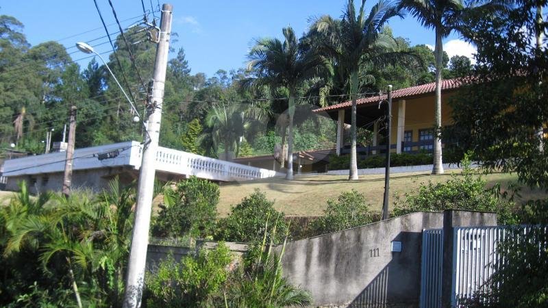 VENHA MORAR NA SERRA DA CANTAREIRA - MAGNÍFICA VIVENDA