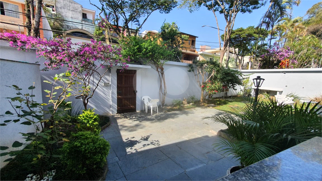 SOBRADO NO JARDIM BIBI VENDA OU LOCAÇÃO