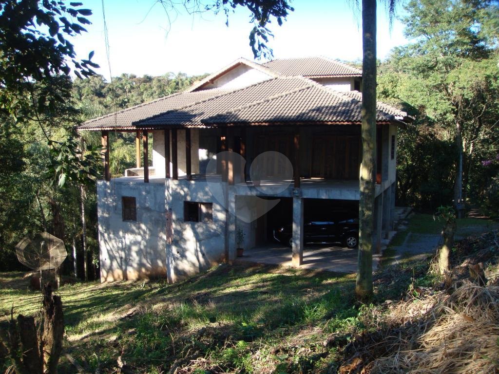 SOBRADO A VENDA NA SERRA DA CANTAREIRA - 2.176 M2 DE TERRENO E 920 M2 DE ÁREA ÚTIL