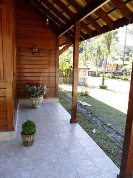 SOBRADO em PARQUE SUÍÇA