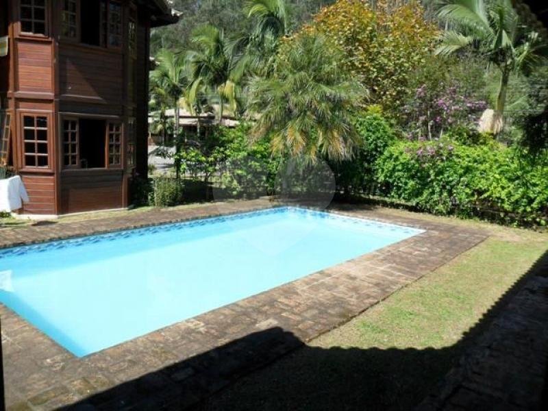 SOBRADO em PARQUE SUÍÇA