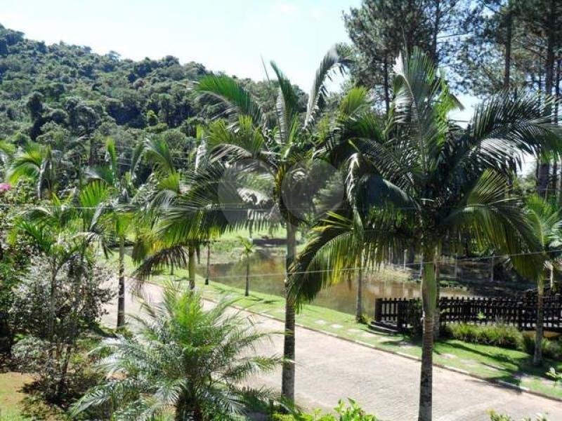 SOBRADO em PARQUE SUÍÇA