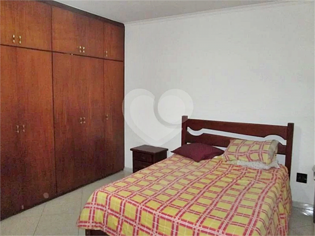 Sobrado Tremembé | 580m² | 6 Dormitórios (4 Suítes) | 8 Vagas | Salão de Festas