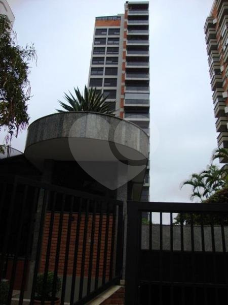 Apartamento à venda com 4 quartos, 210m² - Foto 20