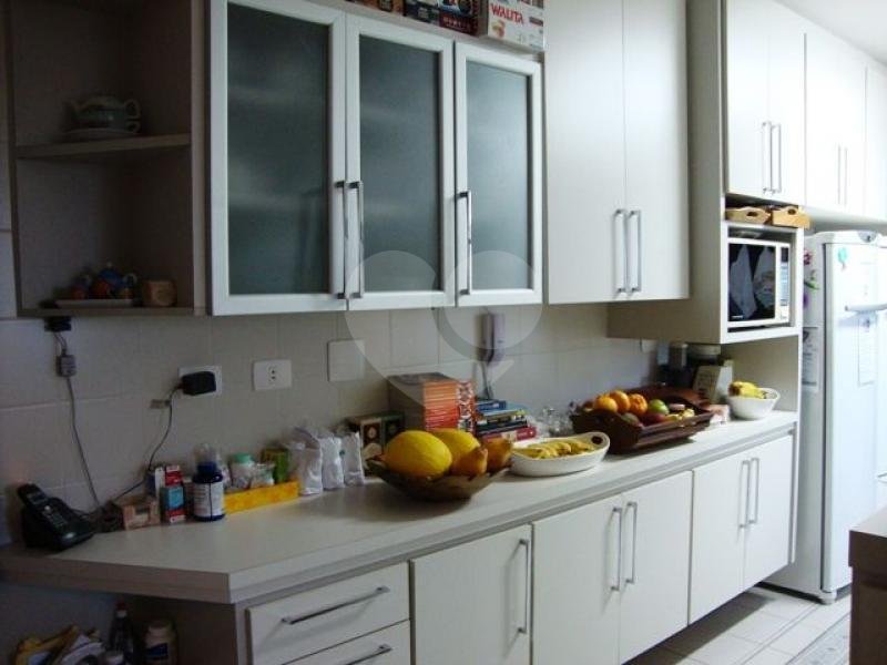 Apartamento à venda com 4 quartos, 210m² - Foto 9