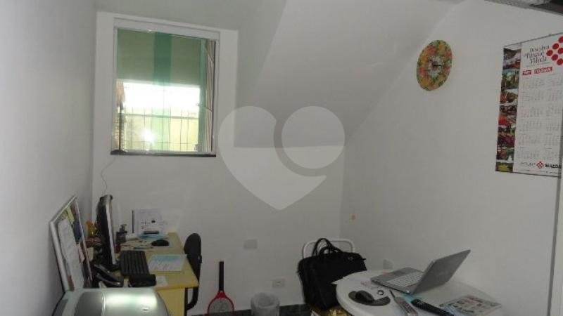 Sobrado à venda com 3 quartos, 245m² - Foto 32