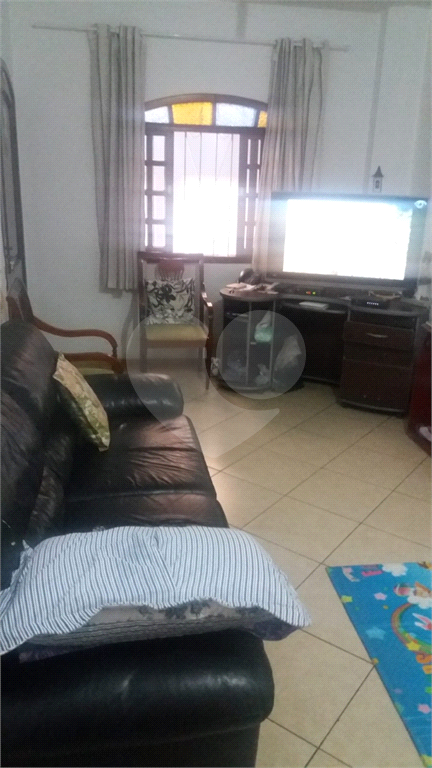 Casa  térrea com uma suíte