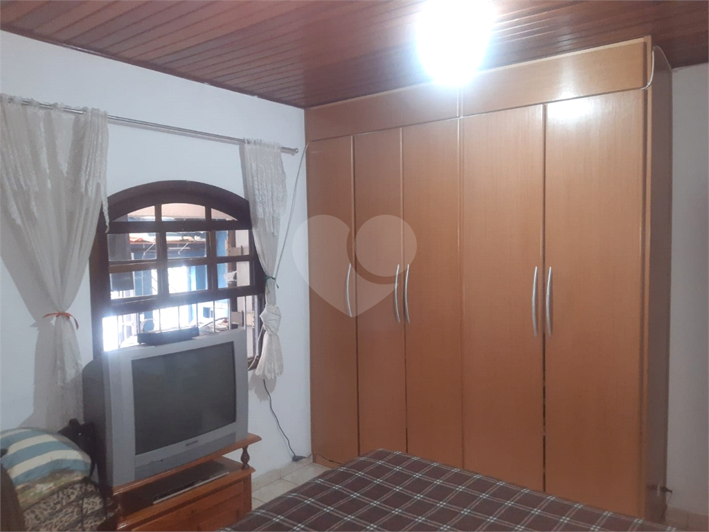 Casa  térrea com uma suíte