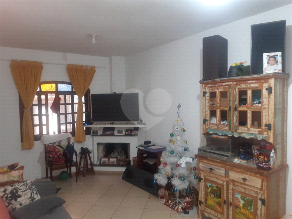 Casa  térrea com uma suíte