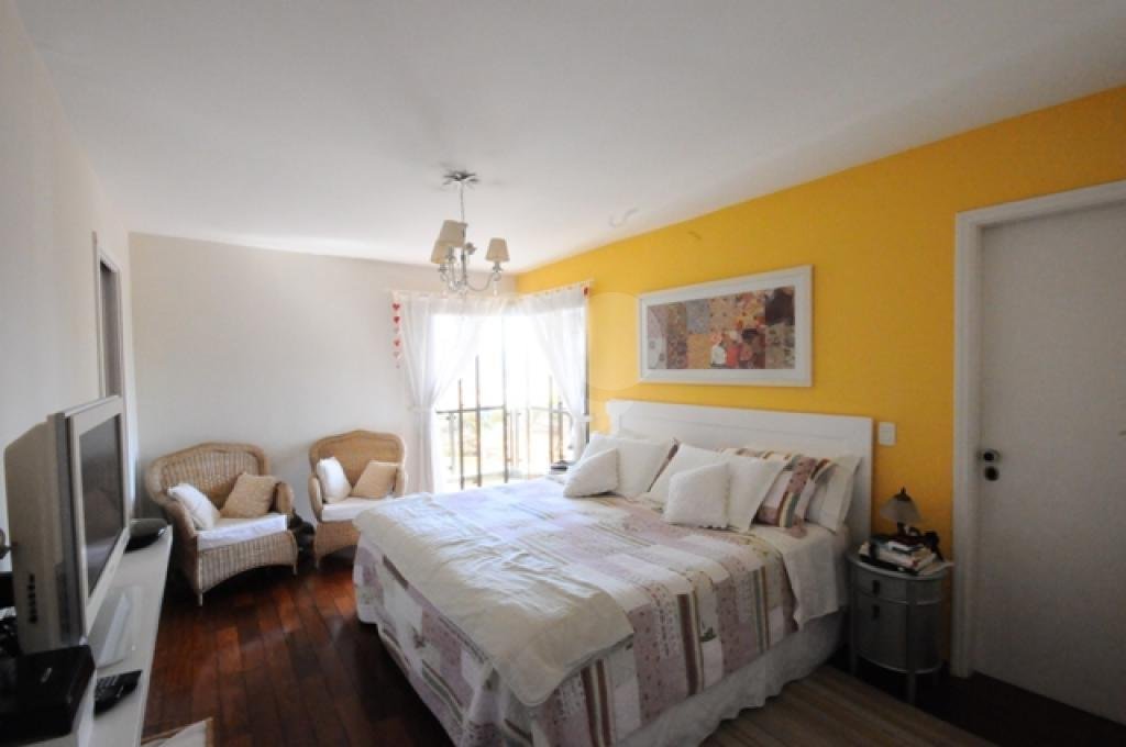 Apartamento à venda com 3 quartos, 193m² - Foto 6