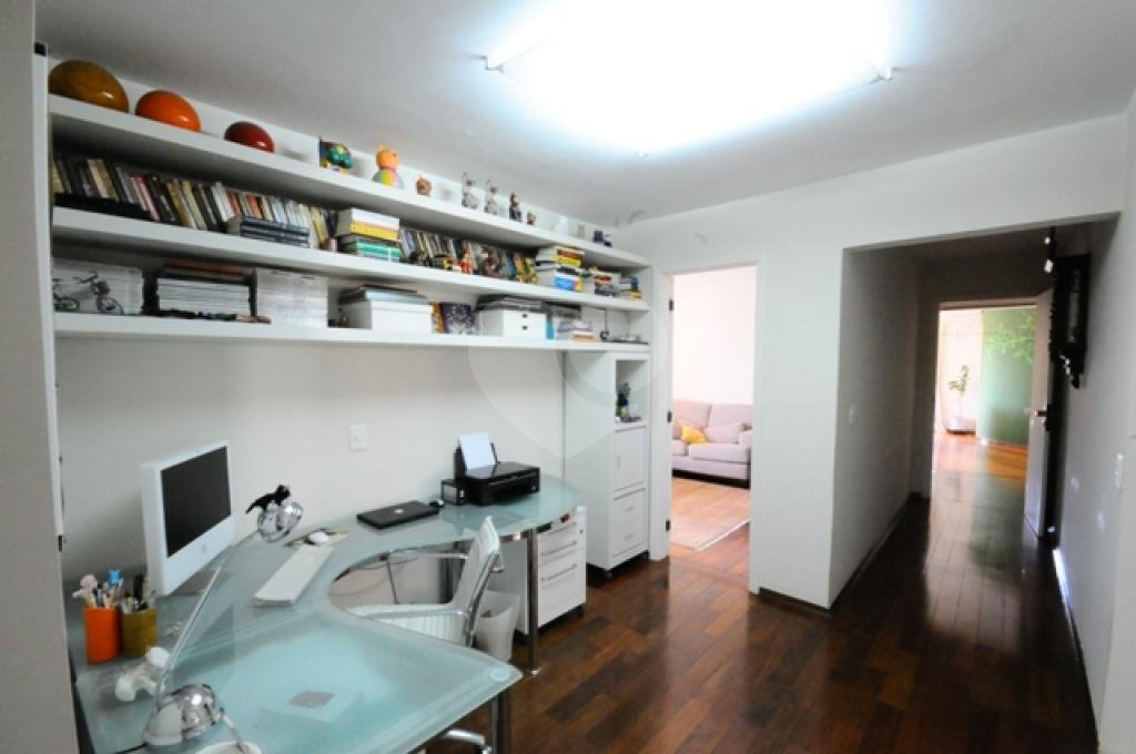 Apartamento à venda com 3 quartos, 193m² - Foto 10