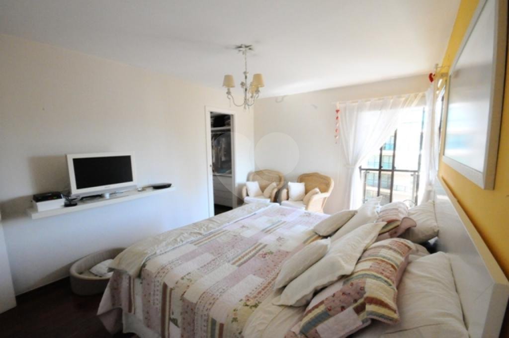 Apartamento à venda com 3 quartos, 193m² - Foto 21