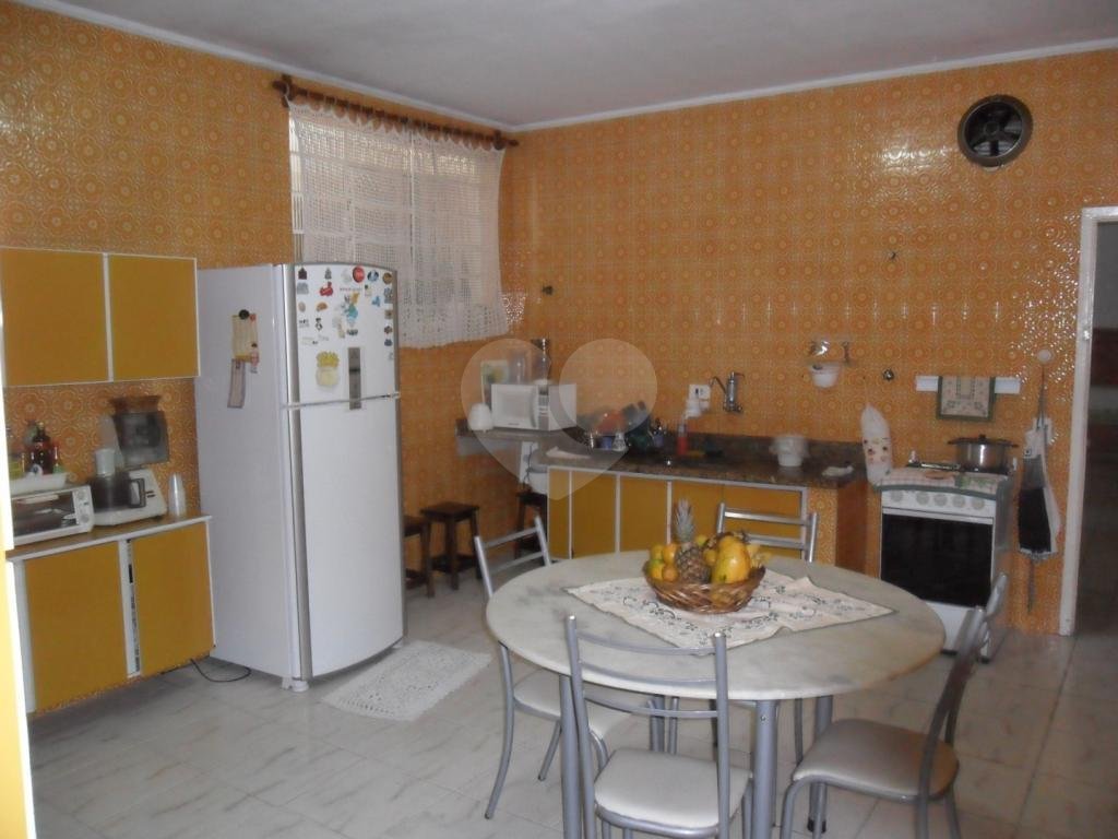 Sobrado à venda com 3 quartos, 200m² - Foto 7