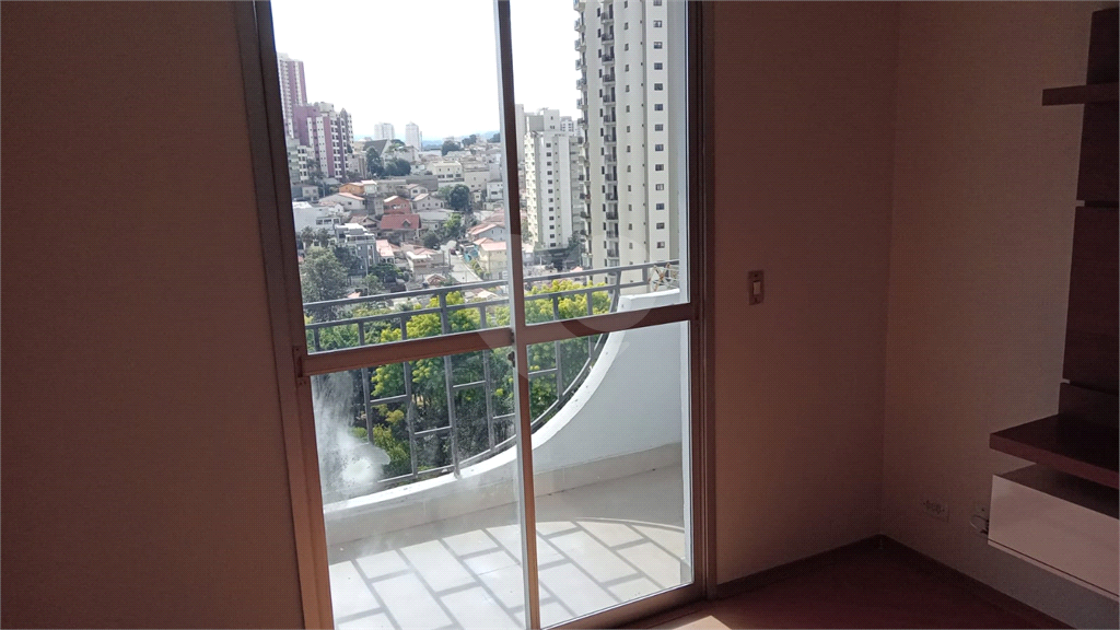 Apartamento à venda com 3 quartos, 110m² - Foto 2