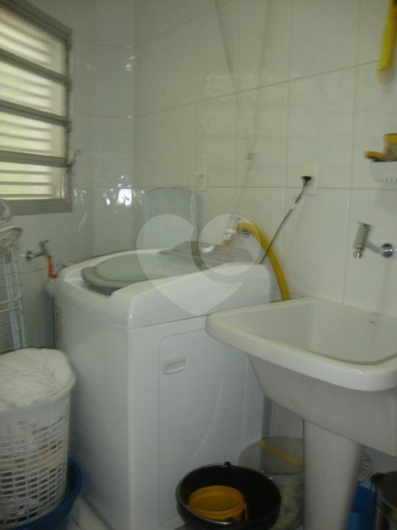 Sobrado à venda com 2 quartos, 200m² - Foto 17