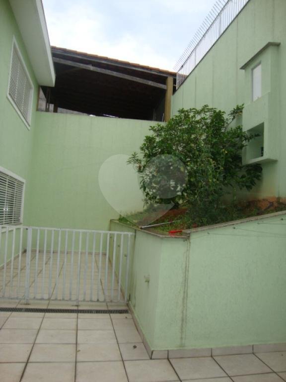 Sobrado à venda com 2 quartos, 200m² - Foto 40