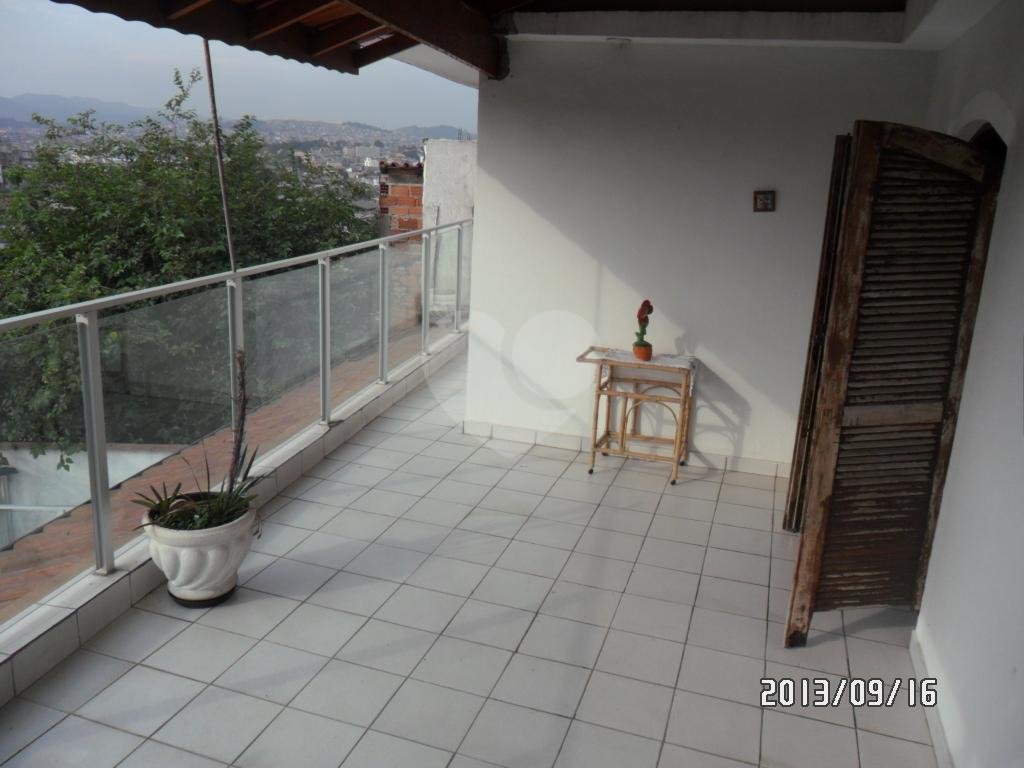 SOBRADO em JAÇANÃ