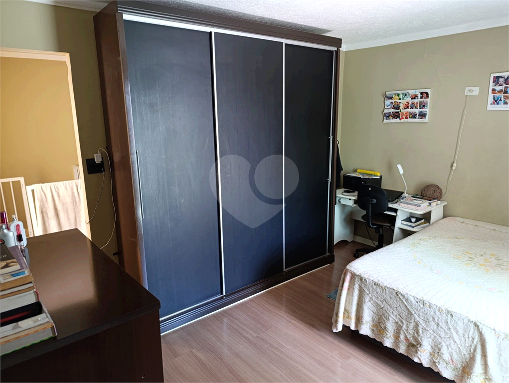 Sobrado com 3 quartos sendo 1 suíte com 2 vagas no  Jaçanã