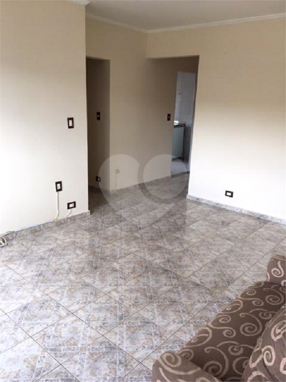 Apartamento à venda com 2 quartos, 67m² - Foto 3