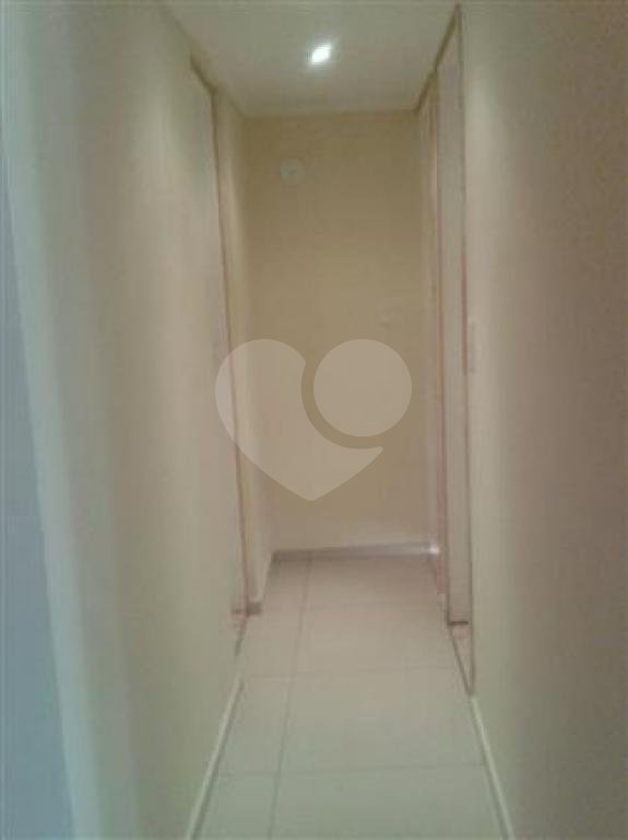 Apartamento à venda com 2 quartos, 67m² - Foto 7