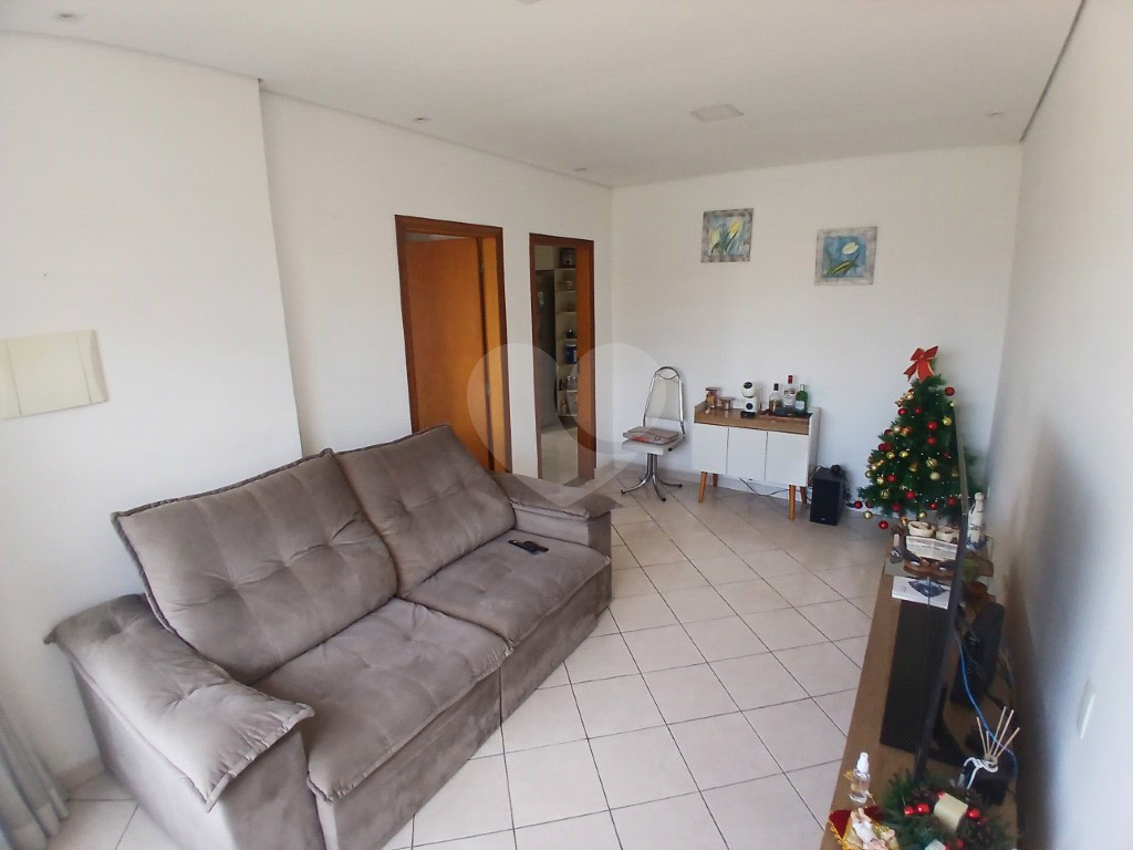 Casa assobradada em excelente localização no Jardim Tremembé