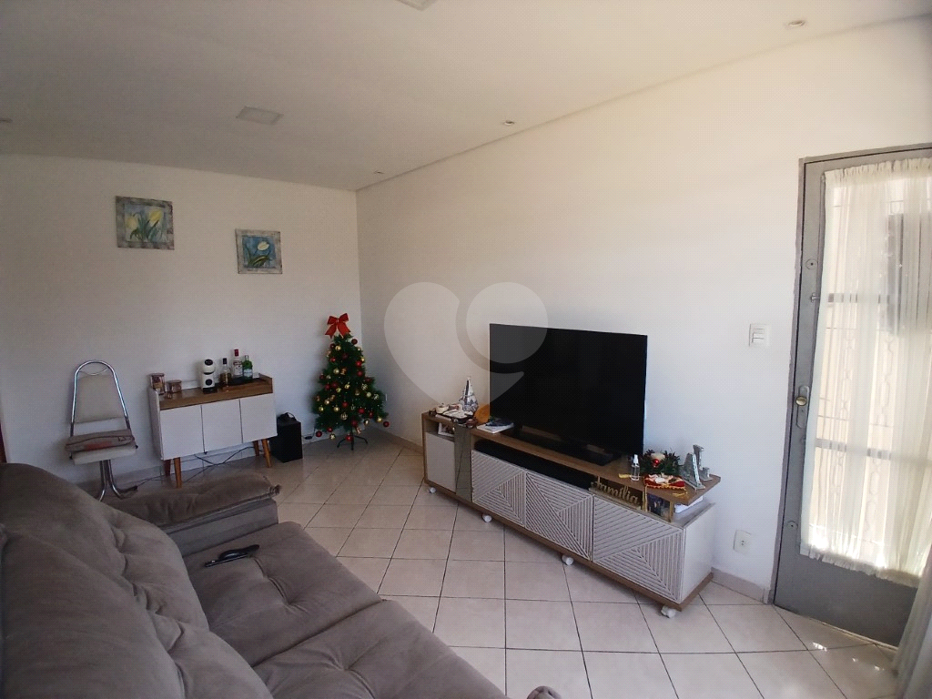 Casa assobradada em excelente localização no Jardim Tremembé