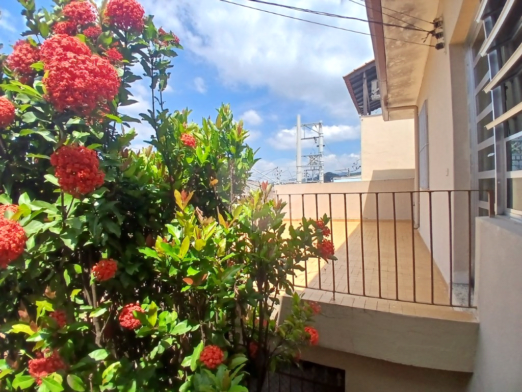 Casa assobradada em excelente localização no Jardim Tremembé