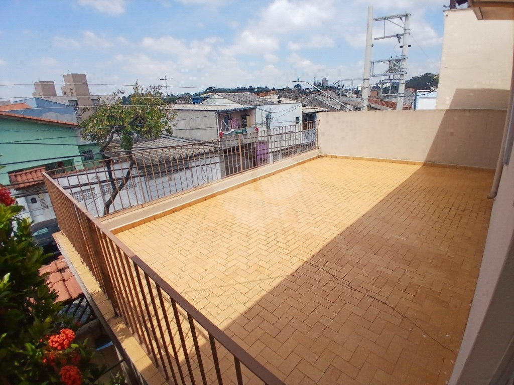 Casa assobradada em excelente localização no Jardim Tremembé