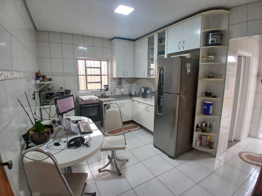 Casa assobradada em excelente localização no Jardim Tremembé