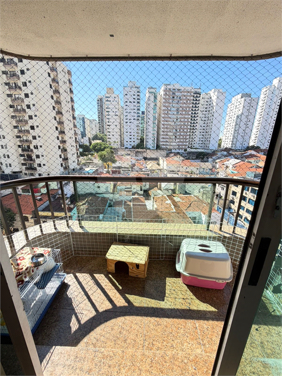Apartamento Alto de Santana 170m², 3 suítes, clássico com piso madeira.