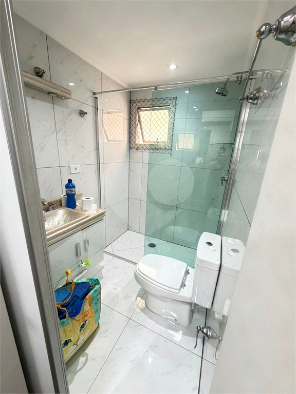 Apartamento Alto de Santana 170m², 3 suítes, clássico com piso madeira.