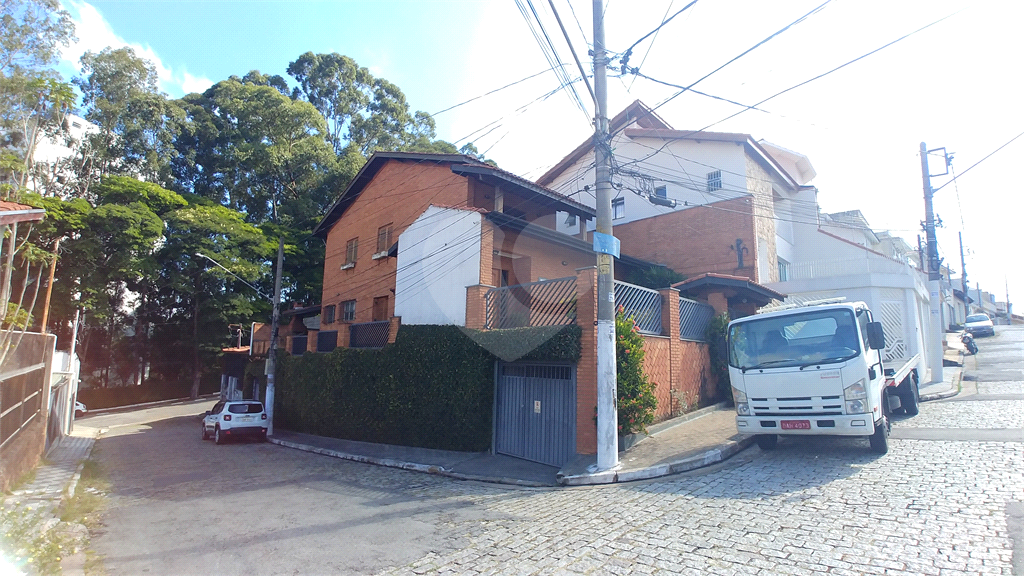 Sobrado à venda e aluguel com 4 quartos, 300m² - Foto 26