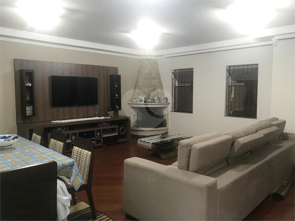 Casa com piscina no Horto Florestal