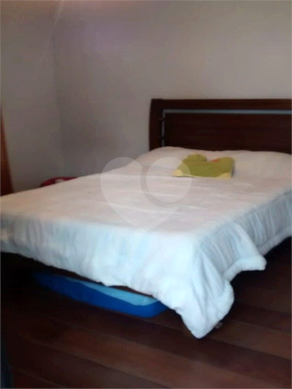 Casa com piscina no Horto Florestal