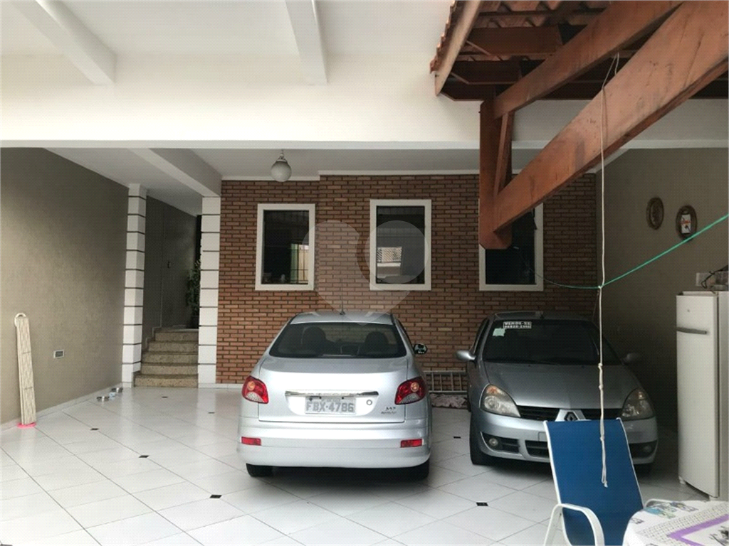 Casa com piscina no Horto Florestal